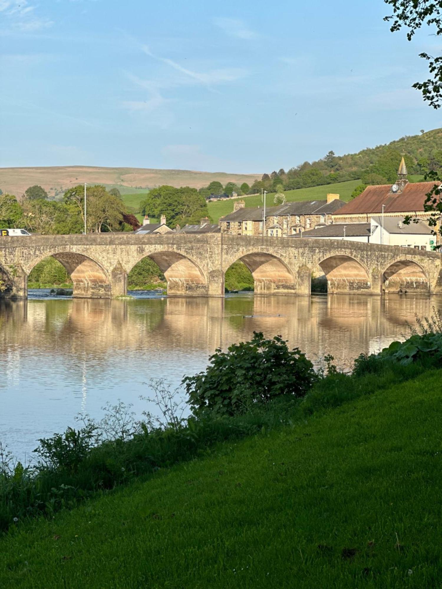 Lakeview Lodge, Builth Wells No Tradesmen Allowed Экстерьер фото